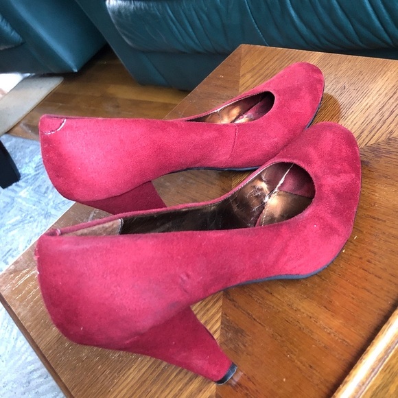 High heels - Picture 2 of 6